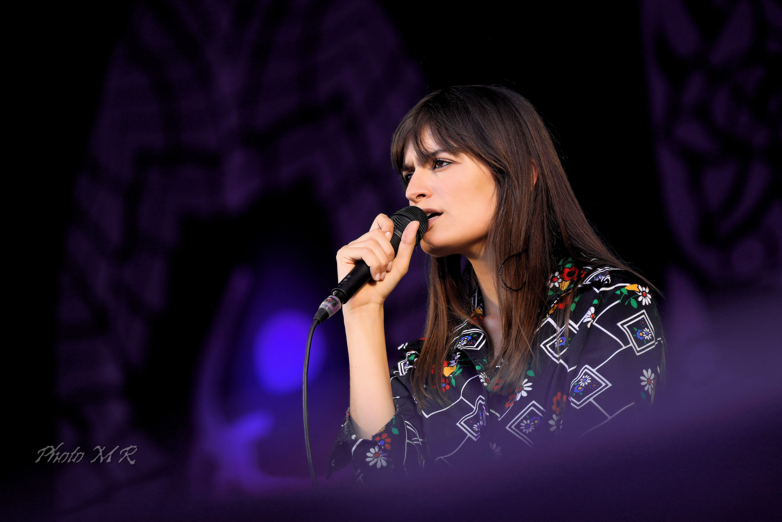 Clara Luciani, l'une des têtes d'affiche des Solidarités