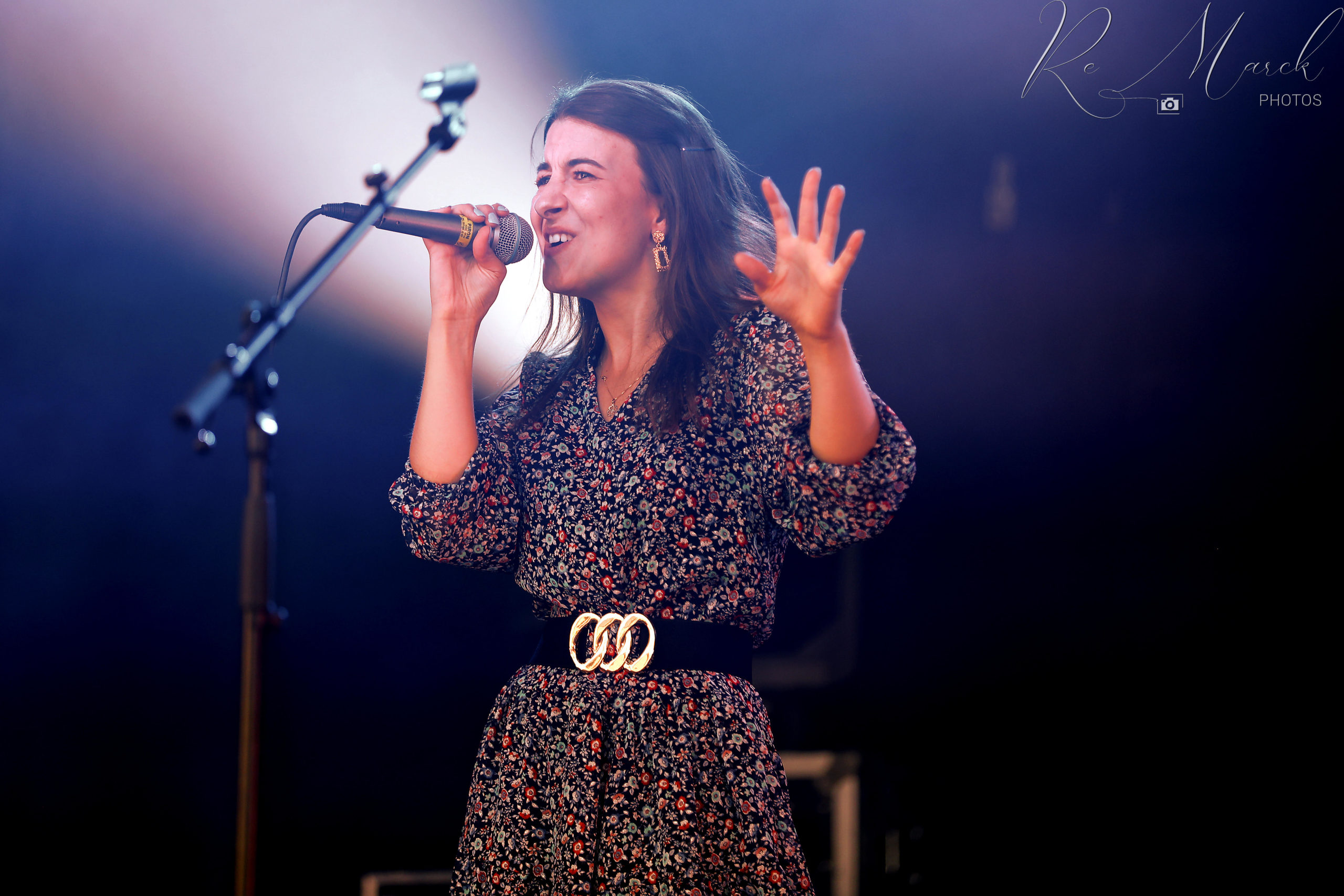 Maëva réussit son baptême du feu, ou plutôt des planches, au Baudet.