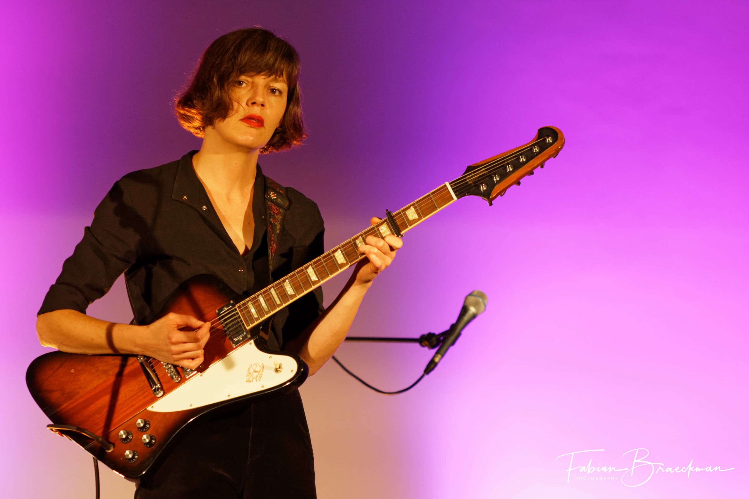 Mélanie Isaac, éloignée de la musique de grande « Surface »! :