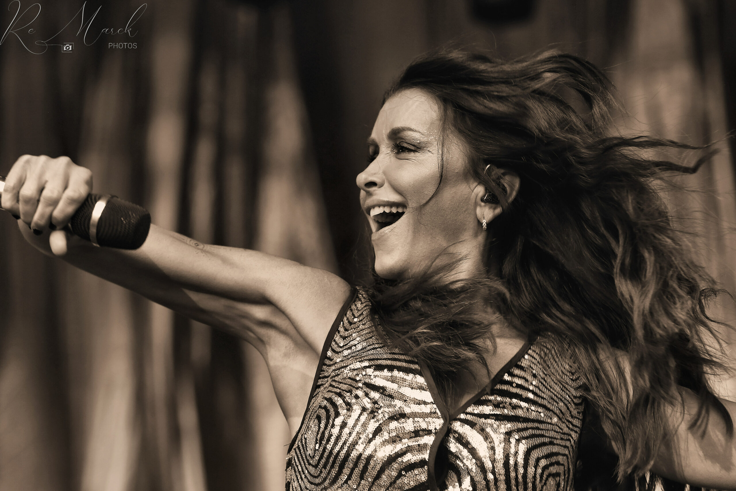 xxJenifer-2-FeelgoodS23