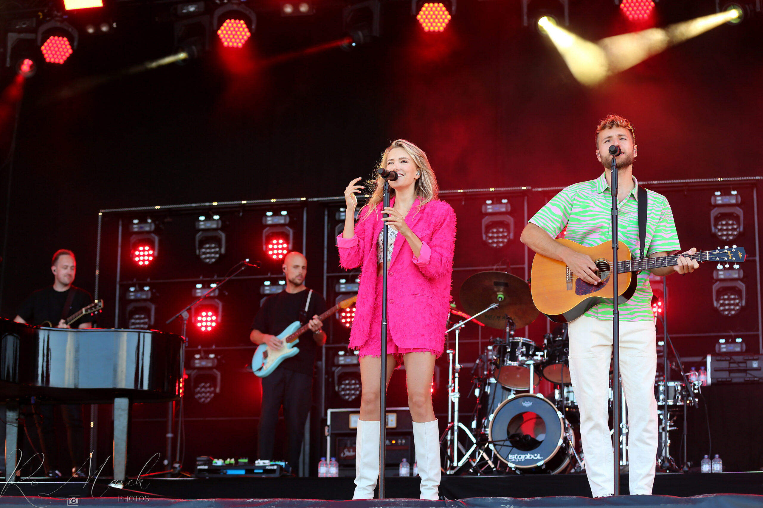 XXSUZAN & FREEK 5 NBF23