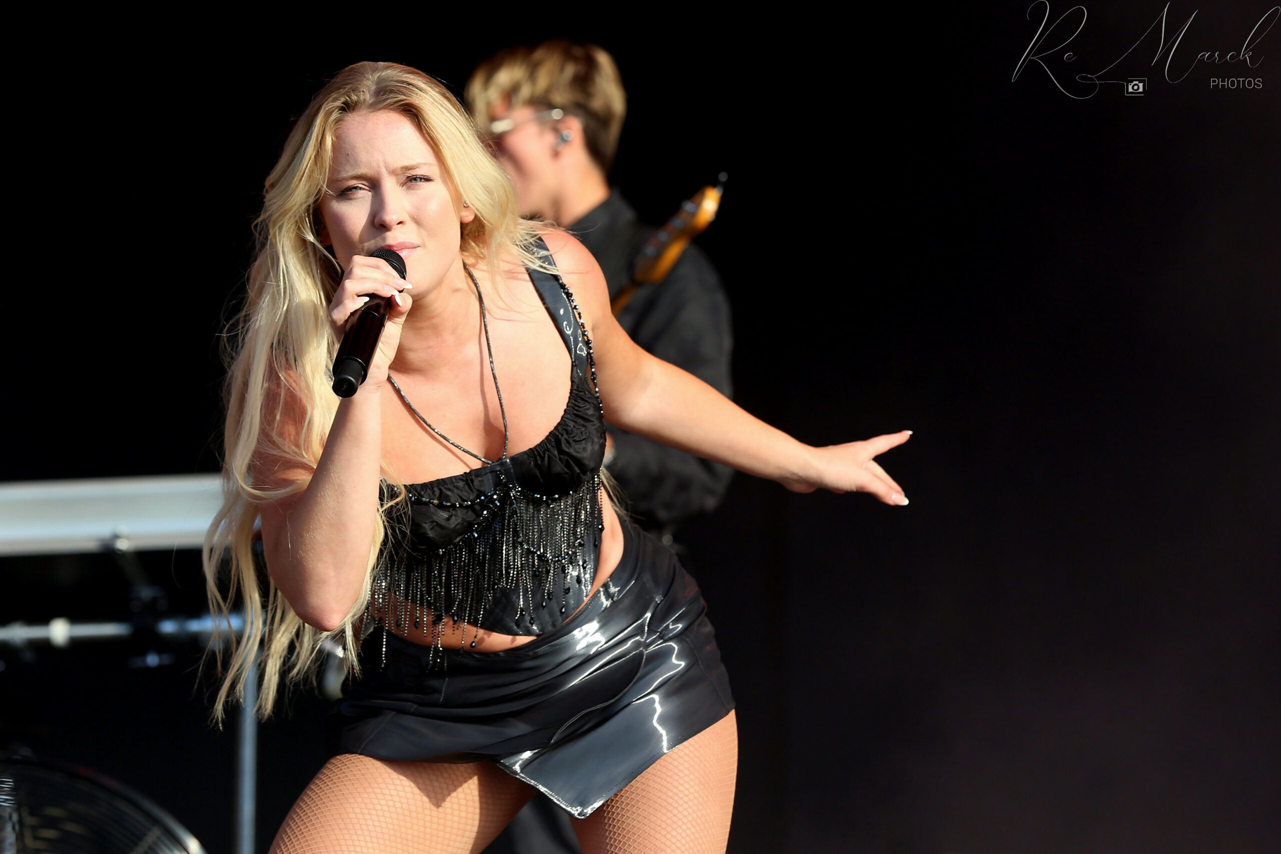 xxZara Larsson 10 NBF23