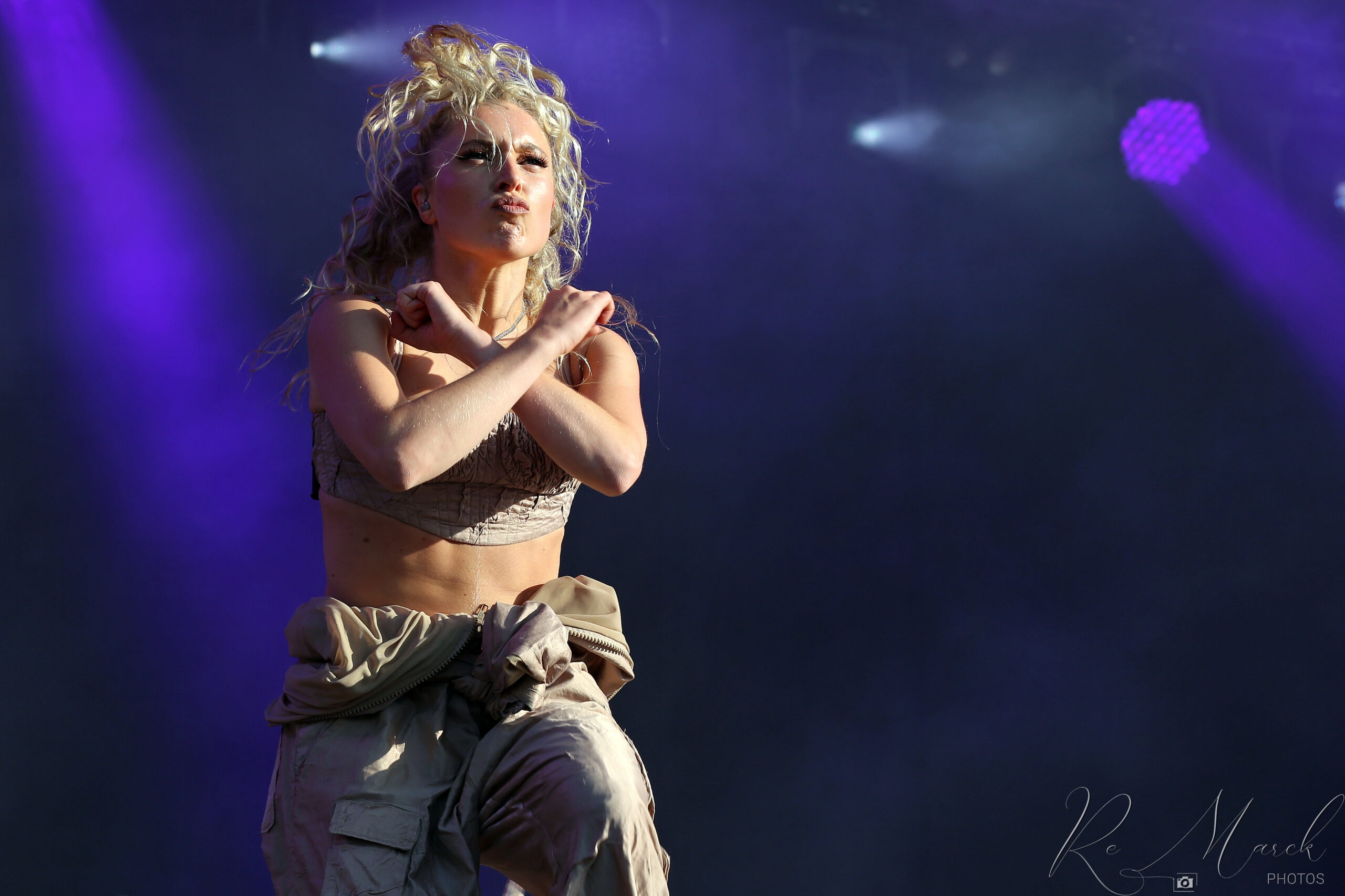 xxZara Larsson danseuse 5 NBF23