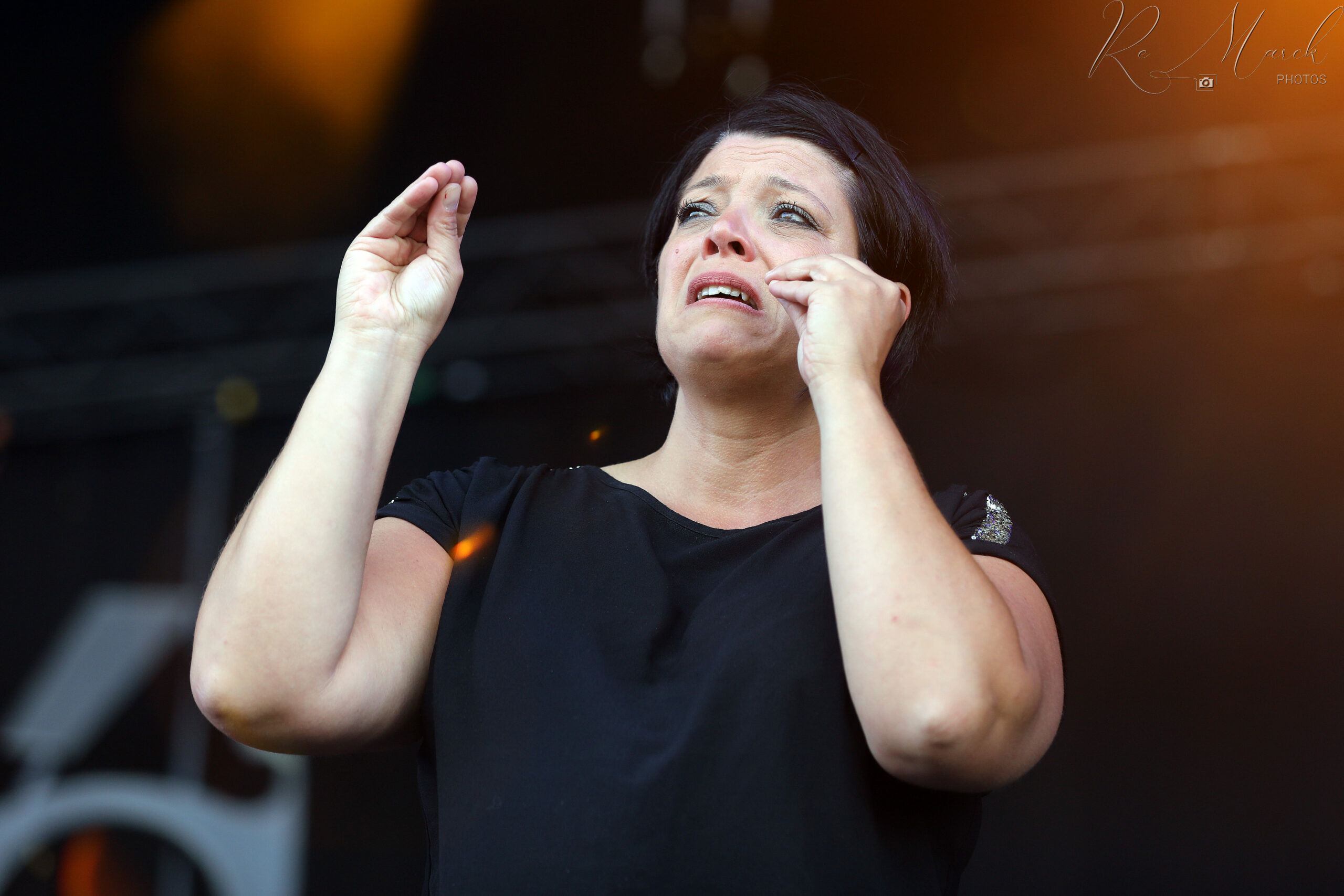 xxAdé signe 1 Solidarites23 D