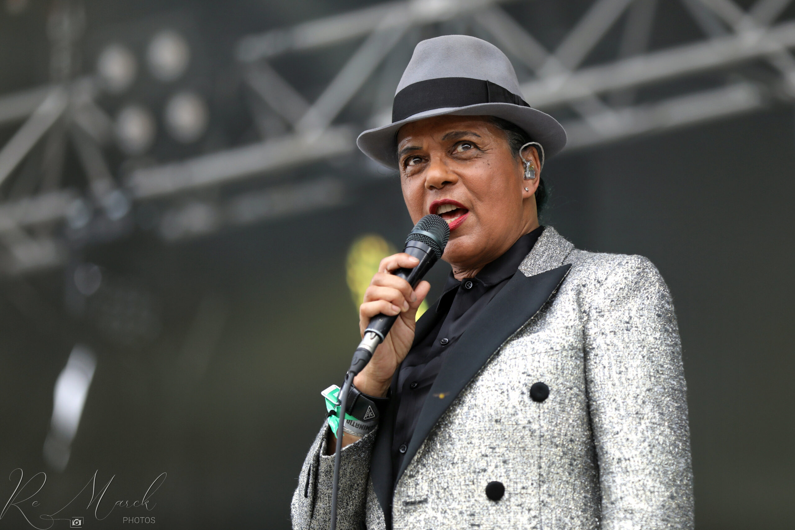 xxThe Selecter 13 CV23