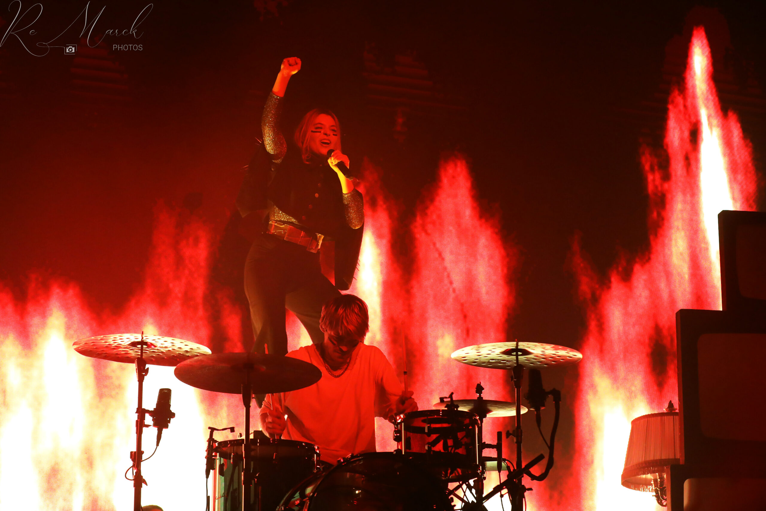 xHyphen-Hyphen-30-OM23