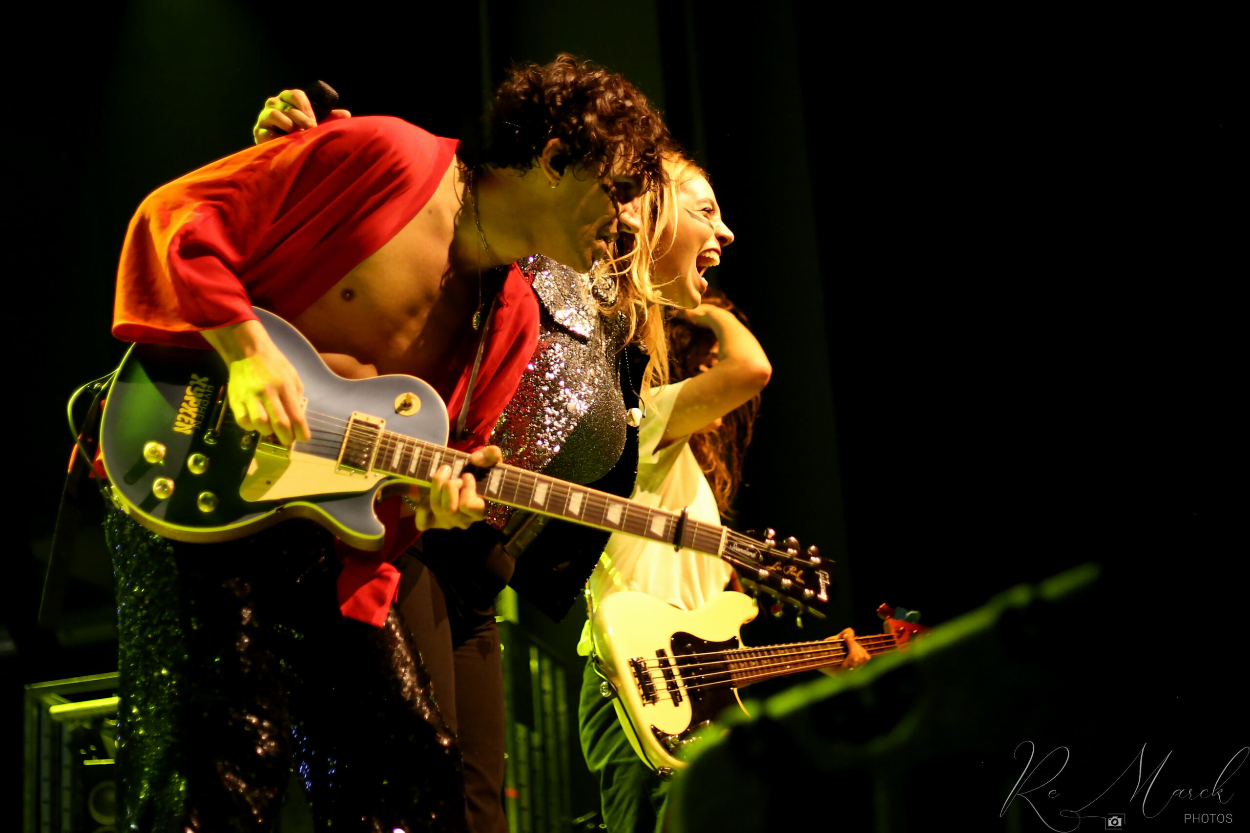 xHyphen-Hyphen-42-OM23