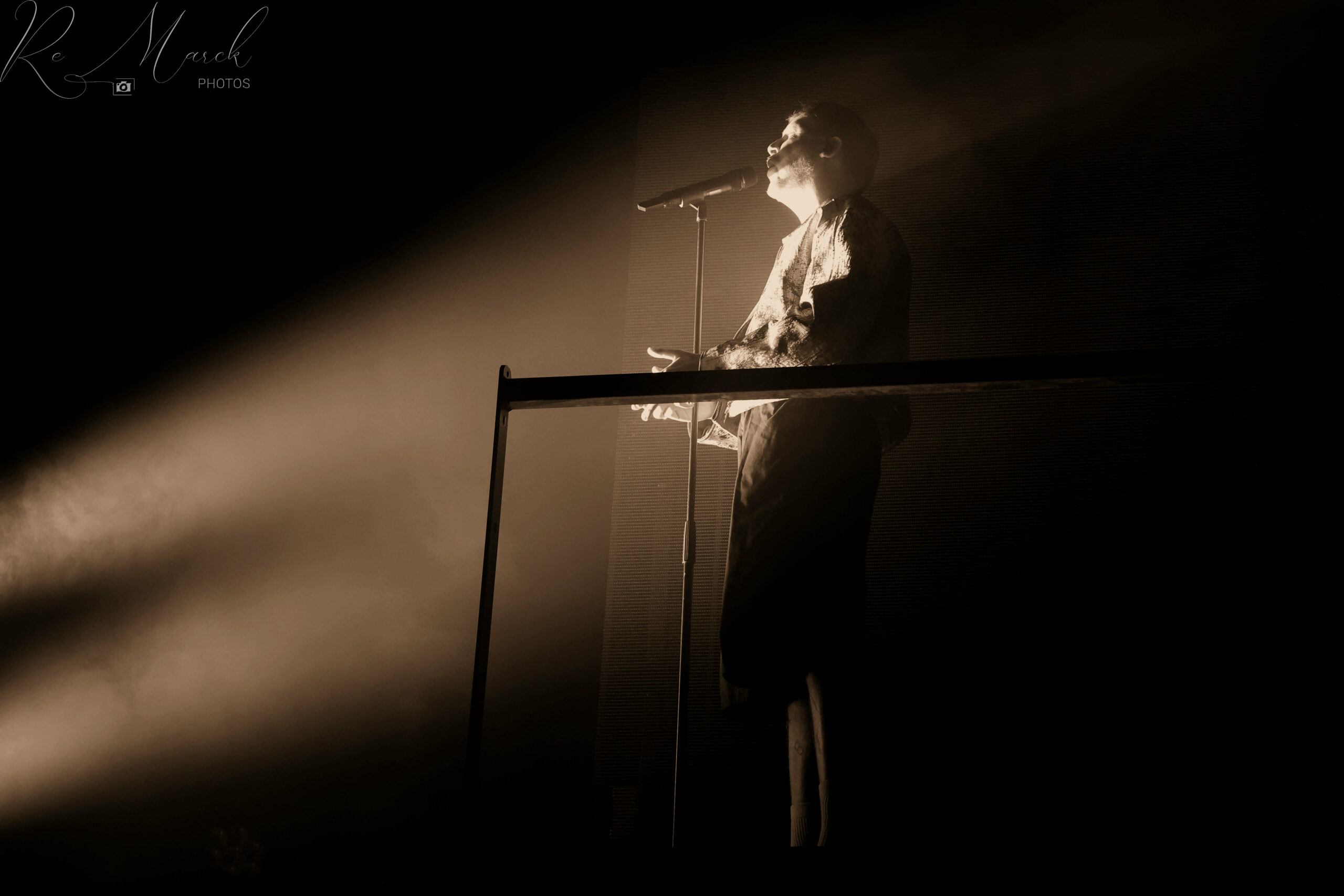 Eddy de Pretto signe un sans-faute aux Francos.