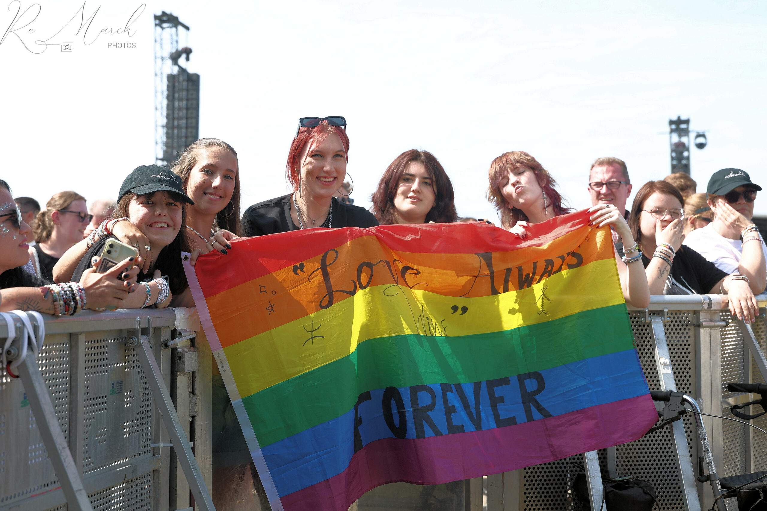 xxPublic Fan Loreen 2 NBF24 S