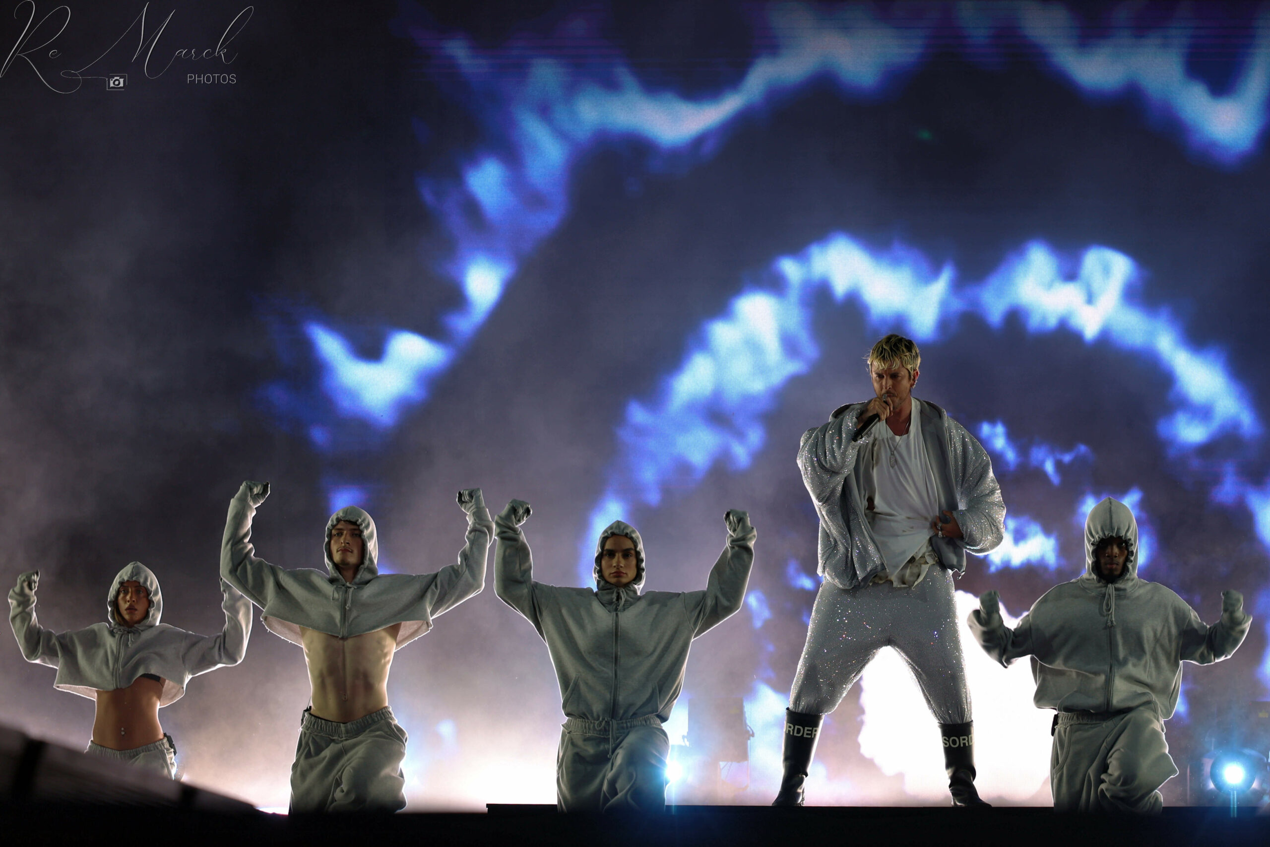 Pour le show, Oscar and the Wolf est toujours partant.