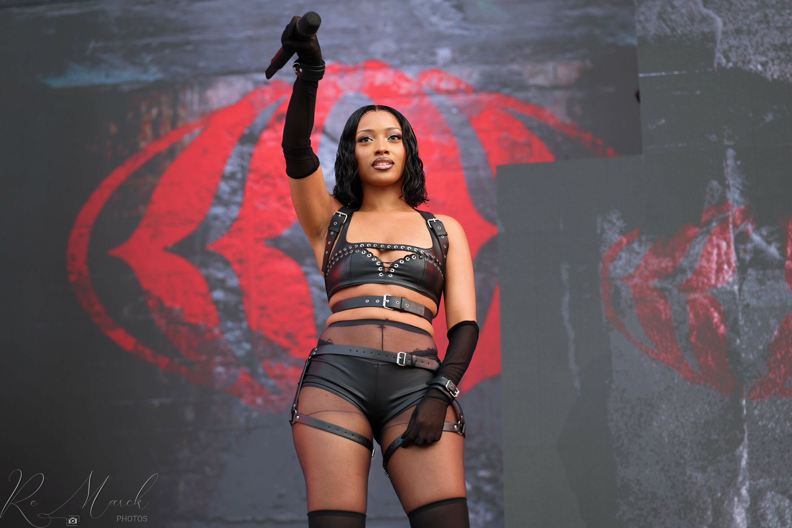 xxShay 14 CabaretVert24 V