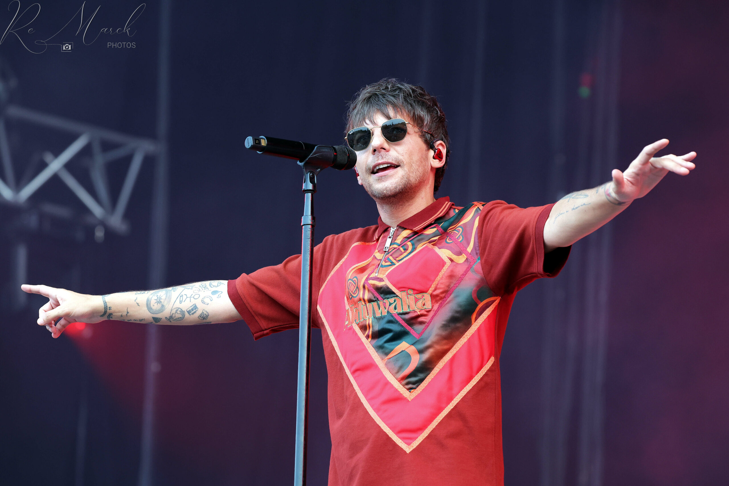 xxLouis Tomlinson 13 Cabaret Vert 24 D