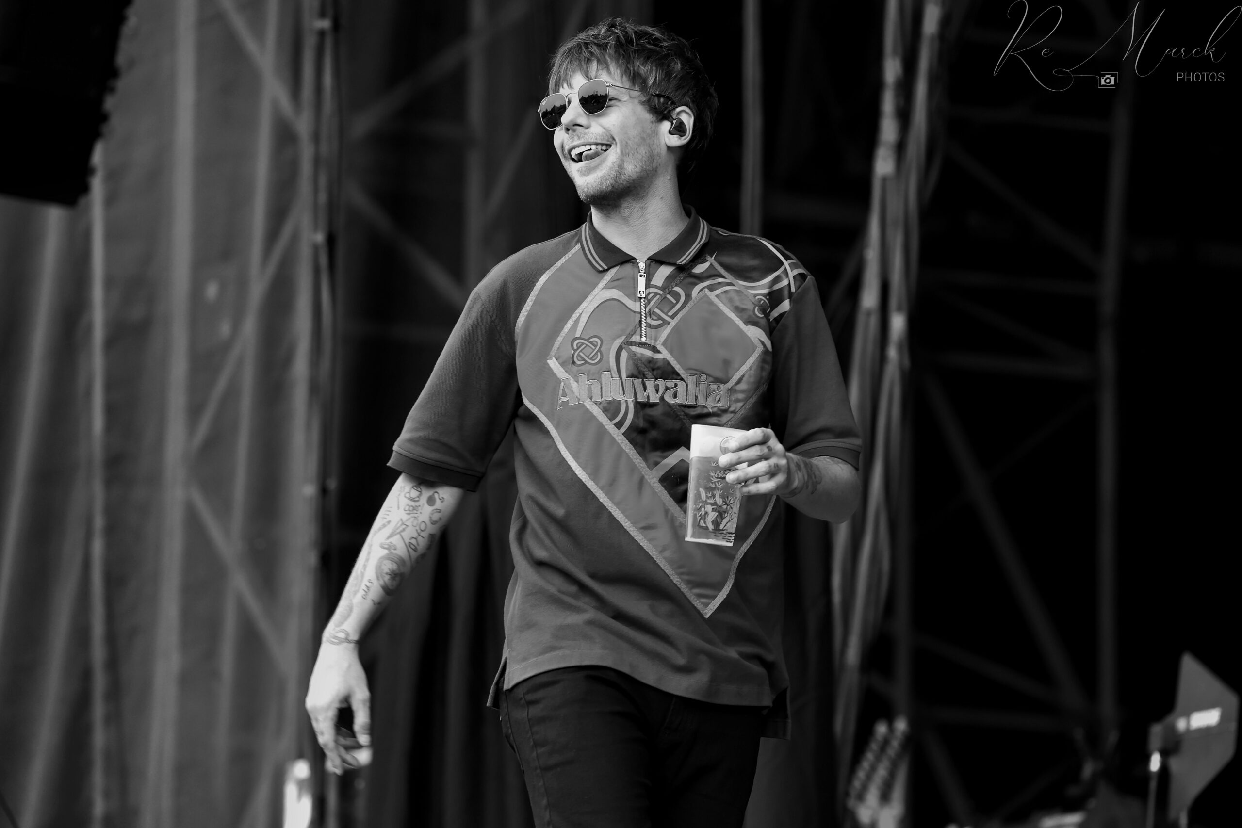 xxLouis Tomlinson 16 Cabaret Vert 24 D