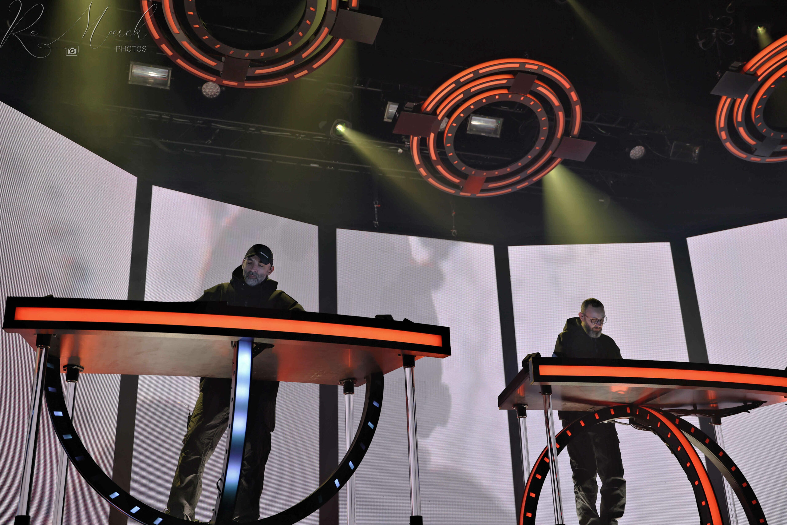 xxCM 28 Chinese Man + Isadora 24