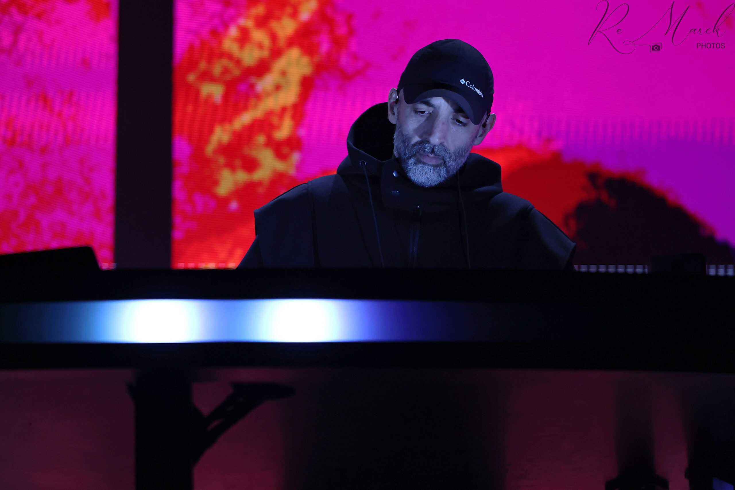 xxCM 5 Chinese Man + Isadora 24