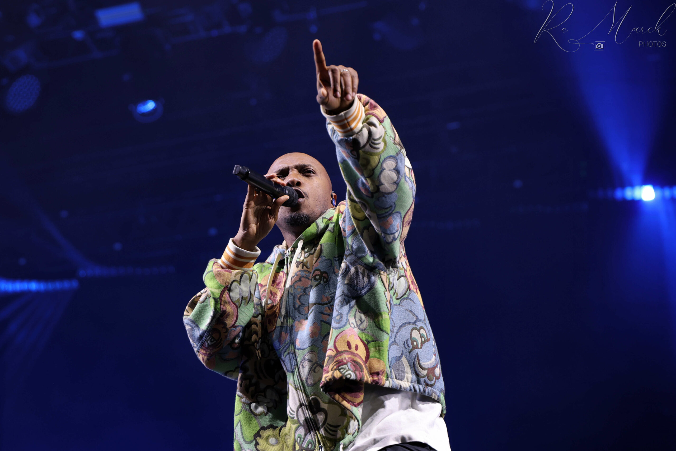 Pour réchauffer l’ambiance, Soprano est toujours un bon placement.