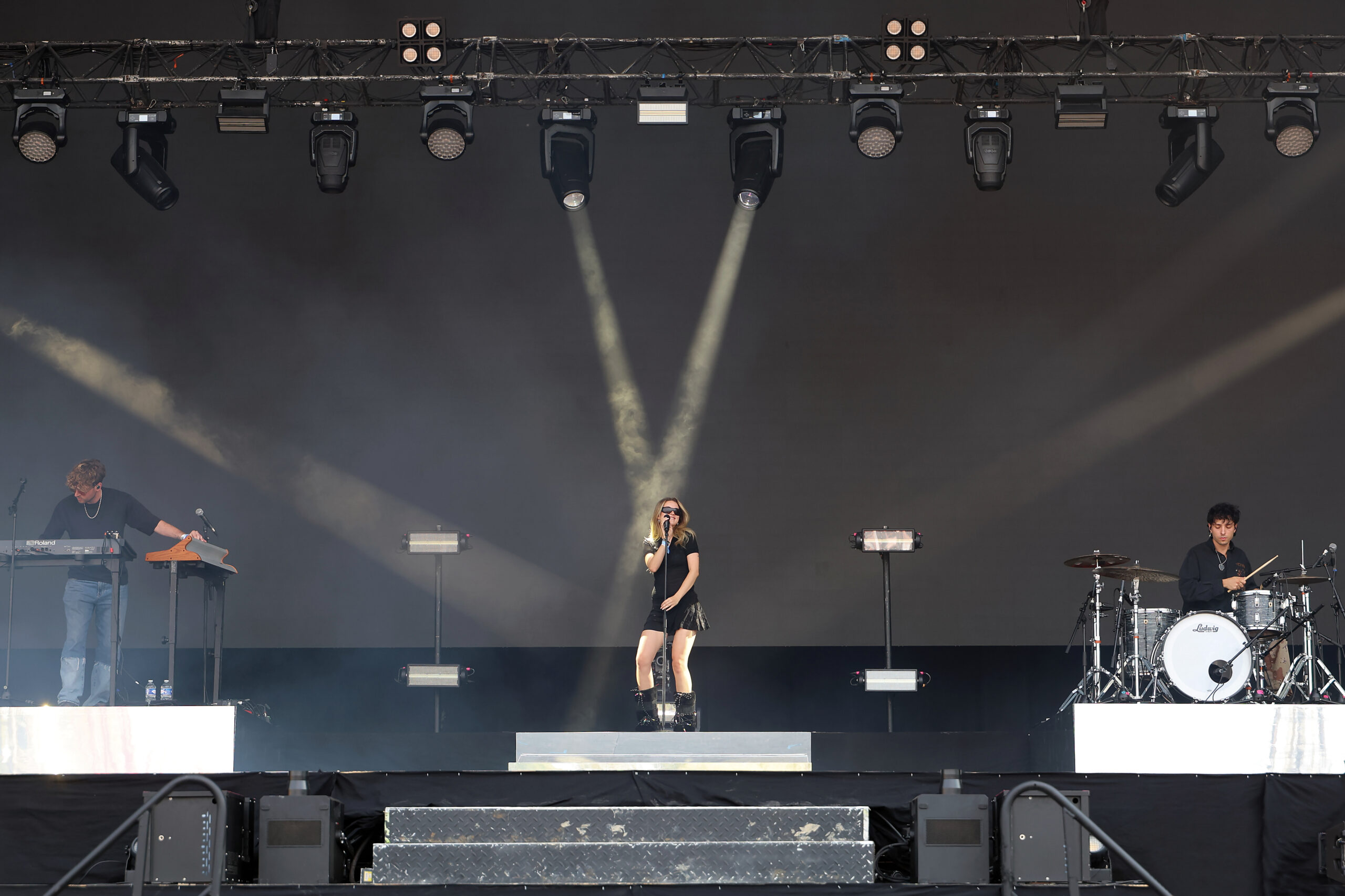 Adèle Castillon 1 CV25 J