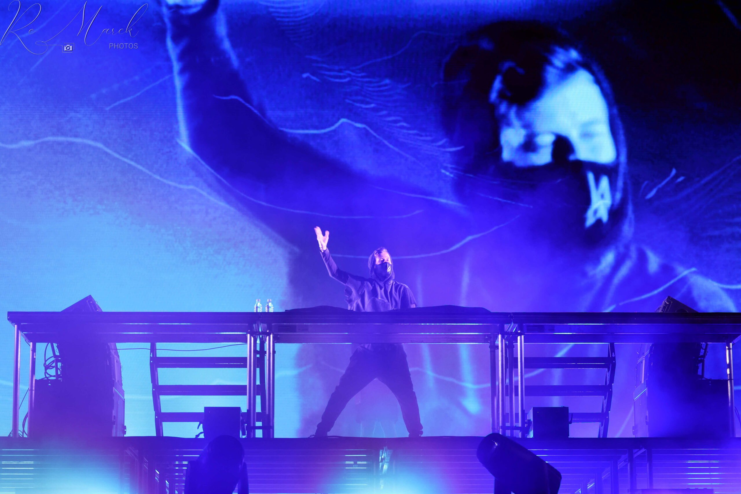 Alan Walker : l’homme au masque… de tissu.