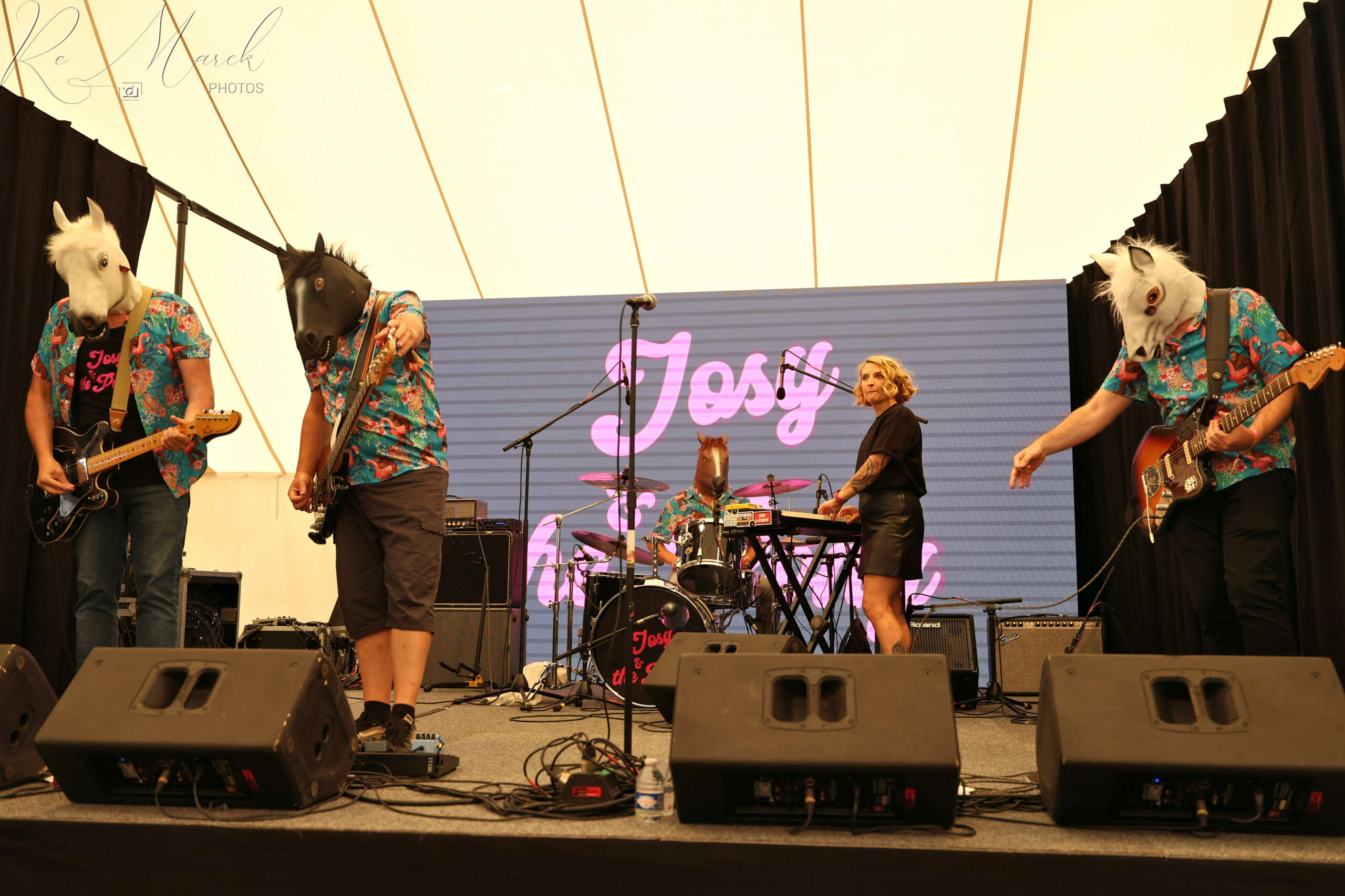 xxJosy and the Pony – Fanny Gillard 2 Solidarites25 V
