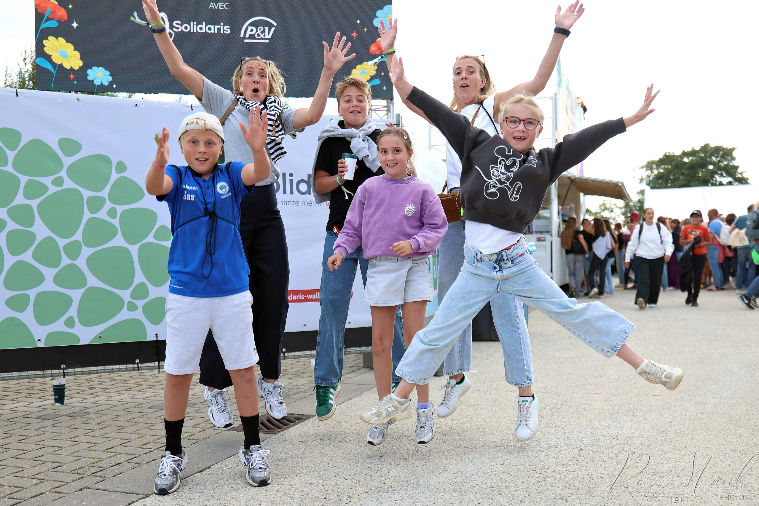 A côté des concerts, il y a…