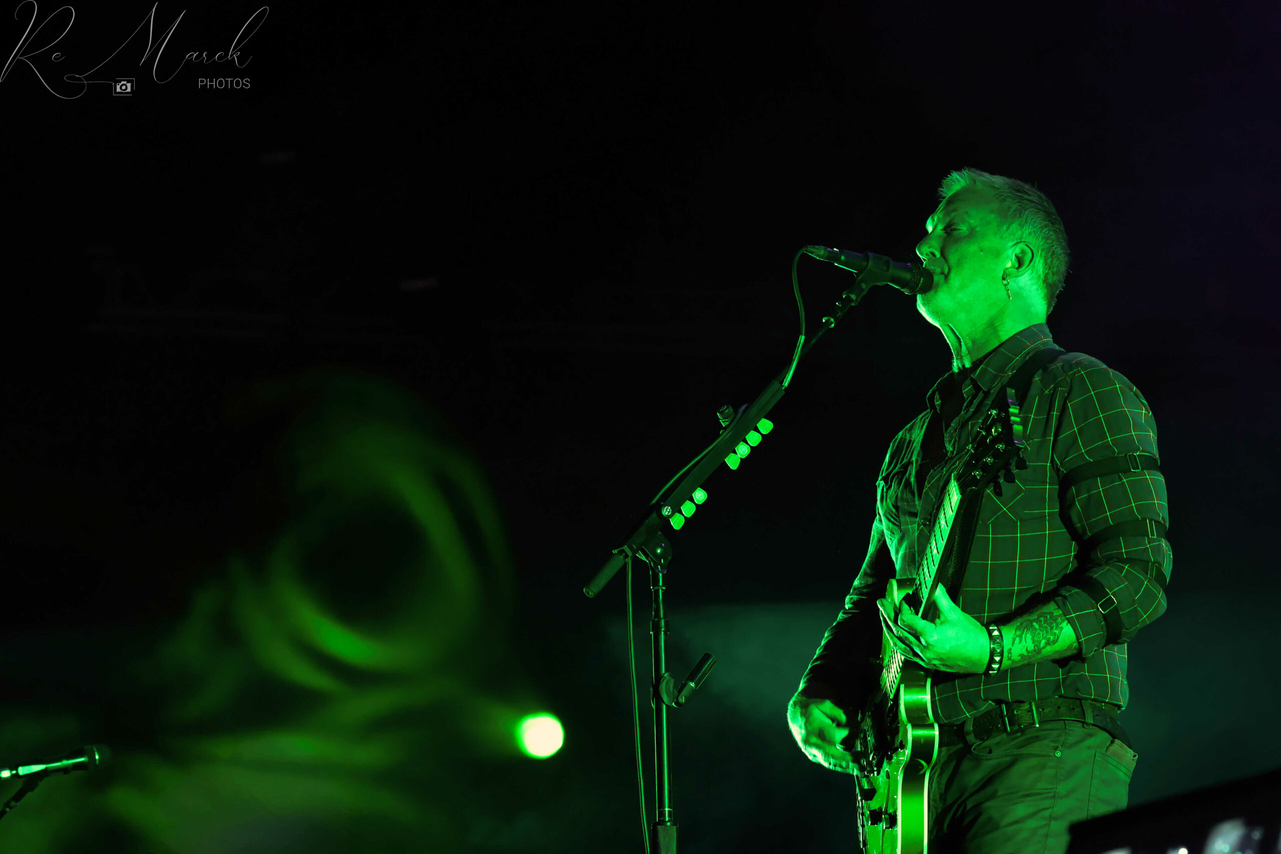 xxQueens of The Stone Age 13 CabaretVert25 S_genErase