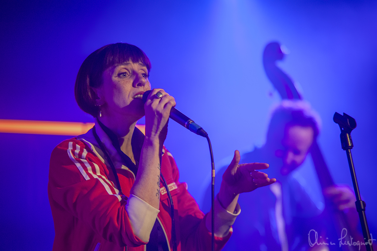 Un concert de Milla Brune … Une invitation musicale dans le confort ‘de sa bulle’…