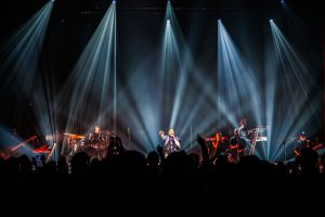 Zaho enflamme Bruxelles : deuxième date, et déjà une tournée qui prend feu